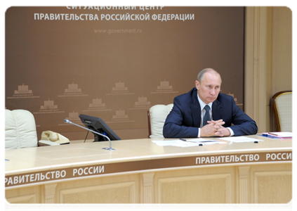 Prime Minister Vladimir Putin holding a video conference on the completion of the bridge across the Eastern Bosporus Strait as part of preparations for APEC-2012 Leaders Week, and on wildfires in the Trans-Baikal Territory|13 april, 2012|15:01
