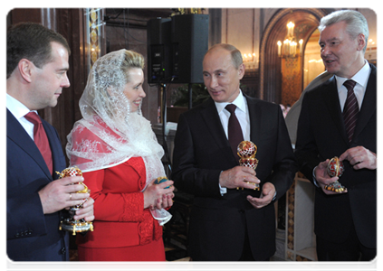 President Dmitry Medvedev with his wife Svetlana, Prime Minister Vladimir Putin and Moscow Mayor Sergei Sobyanin attending the festive Easter service at Christ the Saviour Cathedral|15 april, 2012|02:53