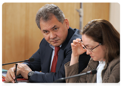 Minister of Civil Defence, Emergencies and Disaster Relief Sergei Shoigu and Minister of Economic Development Elvira Nabiullina at a meeting on housing construction|16 april, 2012|15:59