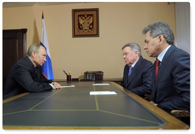 Vladimir Putin meets with Sergei Shoigu and Boris Gromov at the conclusion of his visit to Istra