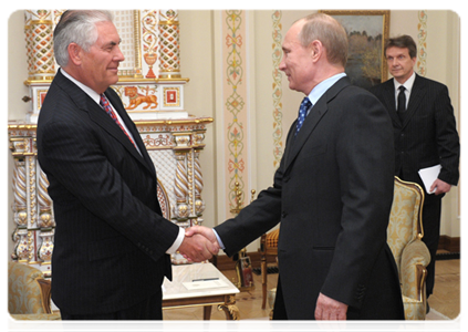 Председатель Правительства Российской Федерации В.В.Путин встретился с главой американской корпорации «ЭксонМобил» Рексом Тиллерсоном|16 апреля, 2012|20:30