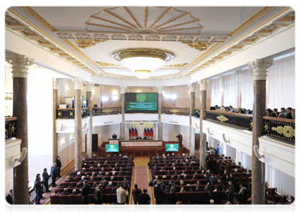 Председатель Правительства Российской Федерации В.В.Путин принял участие в расширенном заседании коллегии Министерства финансов Российской Федерации|17 апреля, 2012|15:47