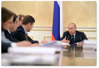Prime Minister Vladimir Putin chairs a meeting on budgetary planning for 2013-2015