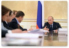 Prime Minister Vladimir Putin chairs a meeting on budgetary planning for 2013-2015