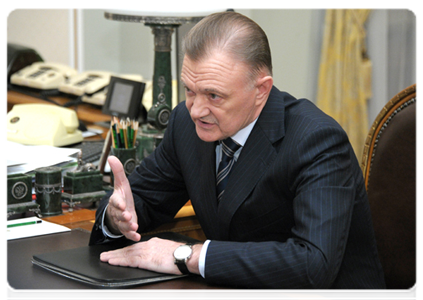 Governor of the Ryazan Region Oleg Kovalyov at a meeting with Prime Minister Vladimir Putin|18 april, 2012|20:51