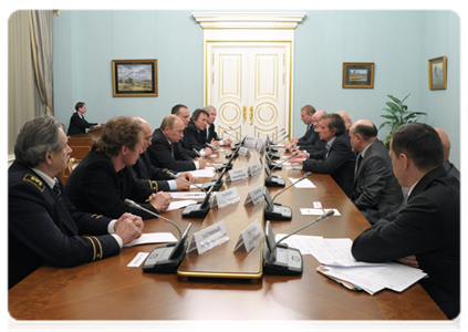 Prime Minister Vladimir Putin meets with members of Russian Antarctic Expedition|20 april, 2012|13:06