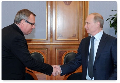 Prime Minister Vladimir Putin meets with VTB Bank President Andrei Kostin
