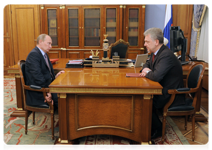 Prime Minister Vladimir Putin at a meeting with Chairman of the Board of the Eurasian Economic Commission Viktor Khristenko|20 april, 2012|18:00