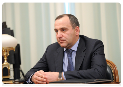 Head of the Republic of Karachai-Circassia Rashid Temrezov at a meeting with Prime Minister Vladimir Putin|23 april, 2012|13:00