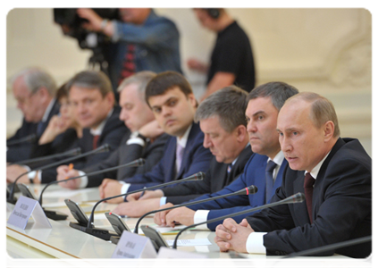 Председатель Правительства Российской Федерации В.В.Путин встретился с активом партии «Единая Россия»|24 апреля, 2012|16:35