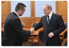 Prime Minister Vladimir Putin meets with Primorye Territory Governor Vladimir Miklushevsky