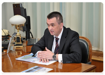 Primorye Territory Governor Vladimir Miklushevsky at a meeting with Prime Minister Vladimir Putin|25 april, 2012|11:41