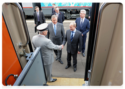 Prime Minister Vladimir Putin visiting the Russian Railways Scientific and Technical Development Center at the Rizhsky Railway Station|26 april, 2012|16:48