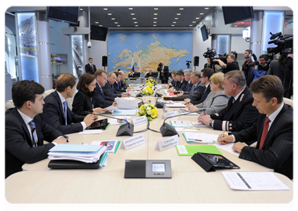 Председатель Правительства Российской Федерации В.В.Путин провёл совещание по развитию железнодорожной инфраструктуры и скоростного движения|26 апреля, 2012|17:01