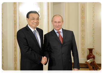 Председатель Правительства Российской Федерации В.В.Путин встретился с Заместителем Премьера Государственного совета Китайской Народной Республики Ли Кэцяном|27 апреля, 2012|17:27