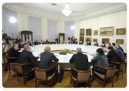 Председатель Правительства Российской Федерации В.В.Путин встретился с представителями музейного сообщества|5 апреля, 2012|21:18