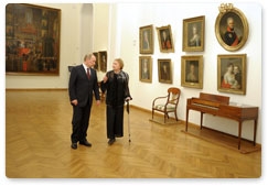 В.В.Путин посетил Саратовский государственный художественный музей им.А.Н.Радищева