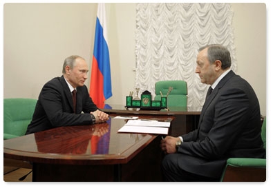 Председатель Правительства Российской Федерации В.В.Путин провёл рабочую встречу с губернатором Саратовской области В.В.Радаевым