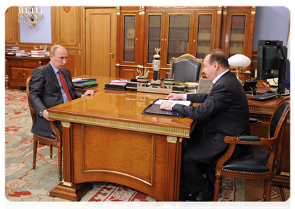 Prime Minister Vladimir Putin holds working meeting with head of Norilsk Nickel Vladimir Strzhalkovsky|9 april, 2012|14:16