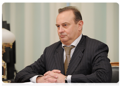 Head of Norilsk Nickel Vladimir Strzhalkovsky at a meeting with Prime Minister Vladimir Putin|9 april, 2012|14:17