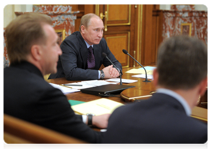 Prime Minister Vladimir Putin chairs a government meeting|2 may, 2012|15:45