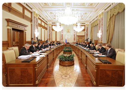 Prime Minister Vladimir Putin chairs a government meeting|2 may, 2012|15:46