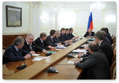 Prime Minister Vladimir Putin chairs a meeting on motivating exploration of hard-to-recover oil reserves