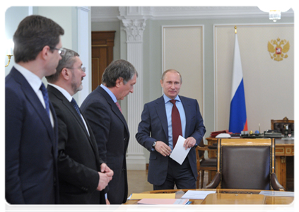 Председатель Правительства Российской Федерации В.В.Путин провёл совещание по вопросу развития розничного рынка электроэнергии|4 мая, 2012|15:54